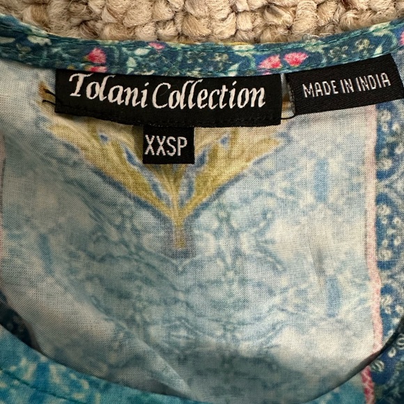 Tolani Multicolor Floral Top XXSP - Picture 5 of 7